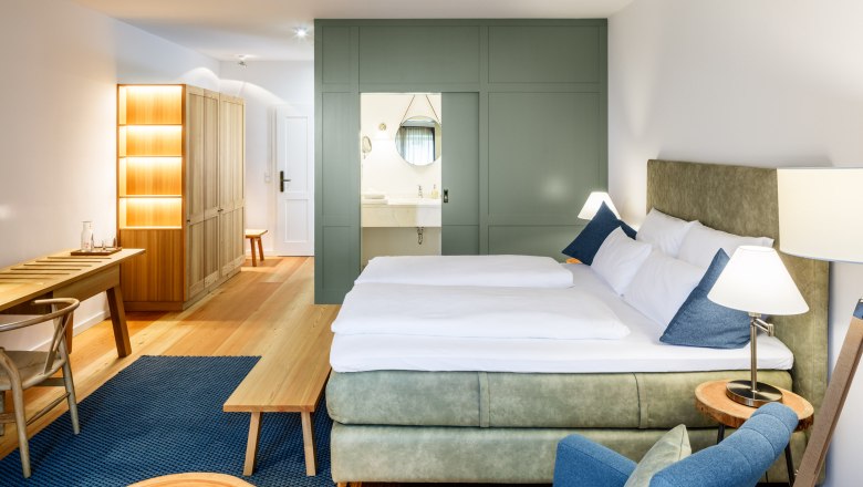 Zimmer im Hotel zum Glockenturm, &copy; Perndl & Co